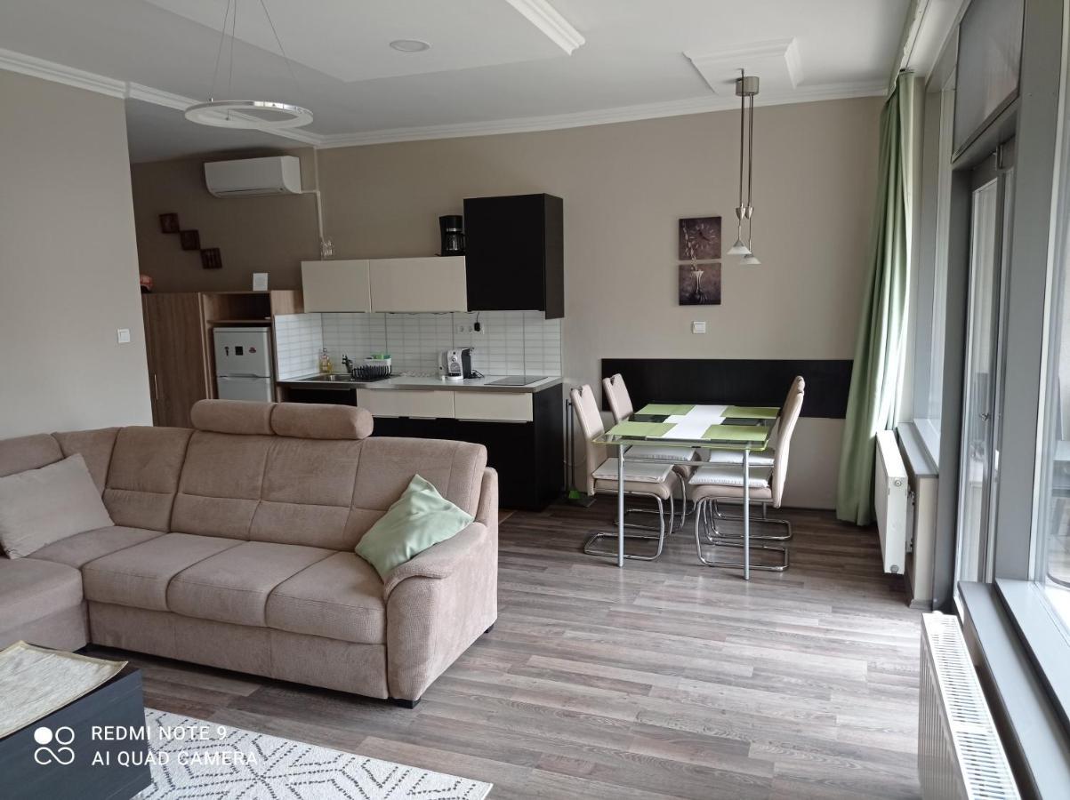 Lux Apartman บาลาตอนฟือเรด ภายนอก รูปภาพ